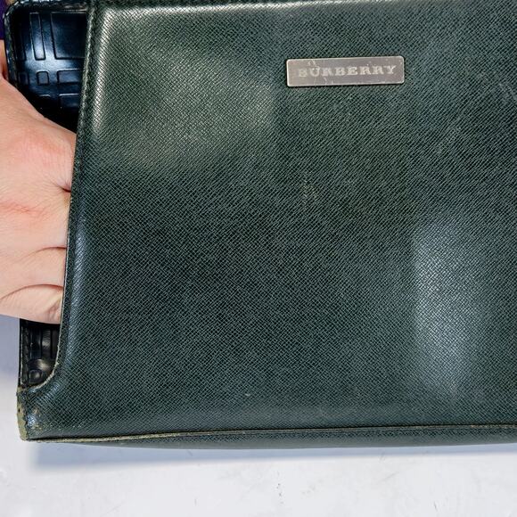 Burberry Vintage Leather Clutch Green Zip Top 10x7 Heritage Luxury - Picture 4 of 10